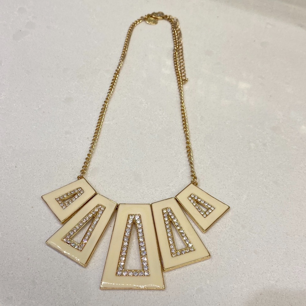 NWOT Statement Necklace